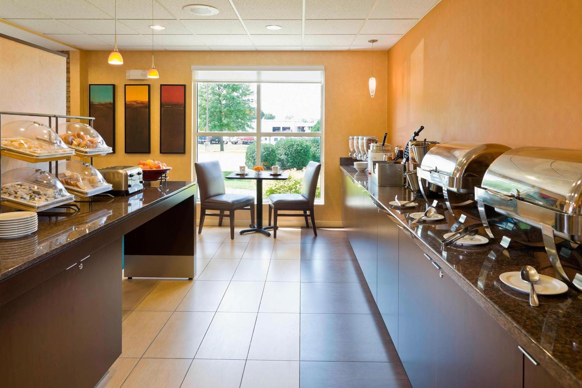 Residence Inn By Marriott Cedar Rapids Εξωτερικό φωτογραφία
